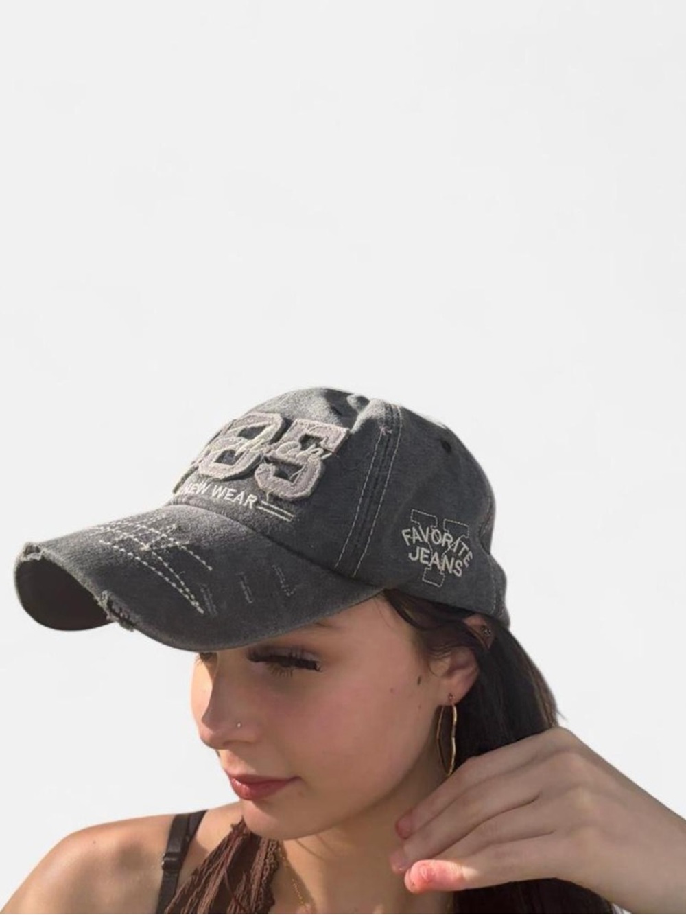 Vintage Y2K 1985 "Favorite Jeans" Distressed Denim Trucker